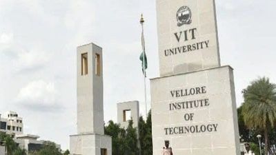 பெருமைவாய்ந்த வி.ஐ.டி.யில் நுழைவுத்தேர்வு எழுதத் தயாரா...!!