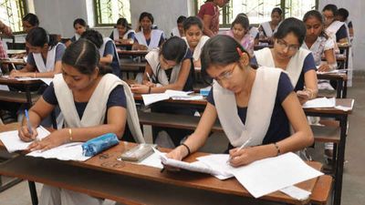 நீட் தேர்வில் எளிதில் மதிப்பெண்களைப் பெறுவது எப்படி?