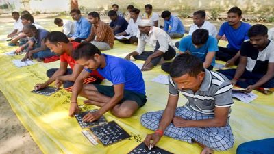 மதுரை மத்திய சிறையில் 12-ம் வகுப்பு தேர்வு எழுதிய அனைவரும் பாஸ்...!!