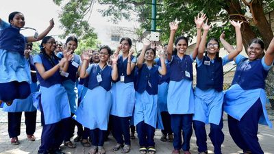 பிளஸ்-2 வில் புதுச்சேரி மாணவர்களின் செஞ்சுரி சாதனை...!!