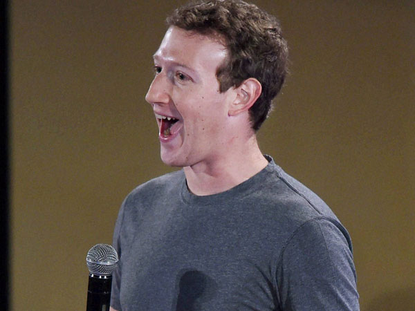 ஐஐடி மாணவர்களுடன் ஜாலியாக கலந்துரையாடிய ஃபேஸ்புக் நிறுவனர்