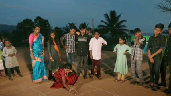 மாணவர்களுக்கு வரப்பிரசாதமாகும் இல்லம் தேடிக் கல்வி! மாணவர்களுக்கு வரப்பிரசாதமாகும் இல்லம் தேடிக் கல்வி!