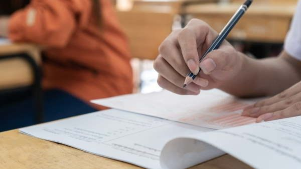 கேட் தேர்வில் எளிதாக வெற்றி பெறுவது எப்படி...10 அருமையான டிப்ஸ்கள் இதோ...!! கேட் தேர்வில் எளிதாக வெற்றி பெறுவது எப்படி...10 அருமையான டிப்ஸ்கள் இதோ...!!