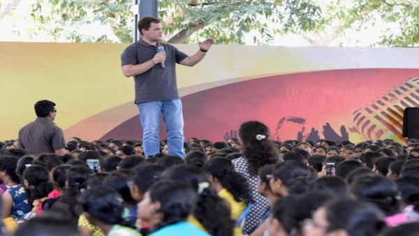 மாணவிகளுக்கு சிறந்த வழிகாட்டியாகத் திகழும் ஸ்டெல்லா மேரிஸ் கல்லூரி மாணவிகளுக்கு சிறந்த வழிகாட்டியாகத் திகழும் ஸ்டெல்லா மேரிஸ் கல்லூரி