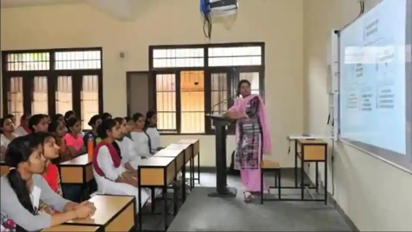 அடேங்கப்பா...தமிழக கலை, அறிவியல் கல்லூரிகளில் சேர 2 லட்சம் விண்ணப்பம்...! அடேங்கப்பா...தமிழக கலை, அறிவியல் கல்லூரிகளில் சேர 2 லட்சம் விண்ணப்பம்...!