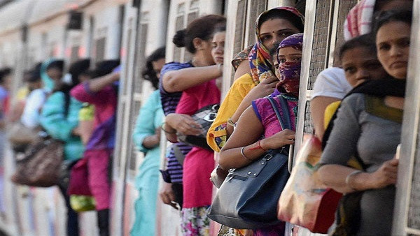 பல்கலைக்கழங்களில் பணிபுரியும் பெண்களுக்கு பாலியல் துன்புறுத்தலைத் தடுக்க வழிகாட்டுதல்கள்